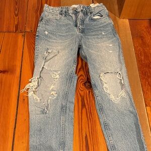 ZARA WOMENS JEANS 6 RIPPED